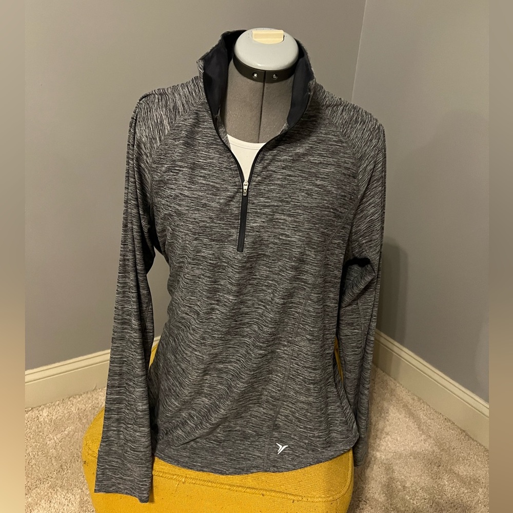 Grey semi-fitted active by Old Navy pull over womens XXL